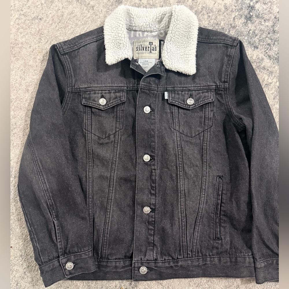 SilverTab Levi’s Jeans Black Denim‎ Jacket with White Sherpa Collar - Picture 5 of 7